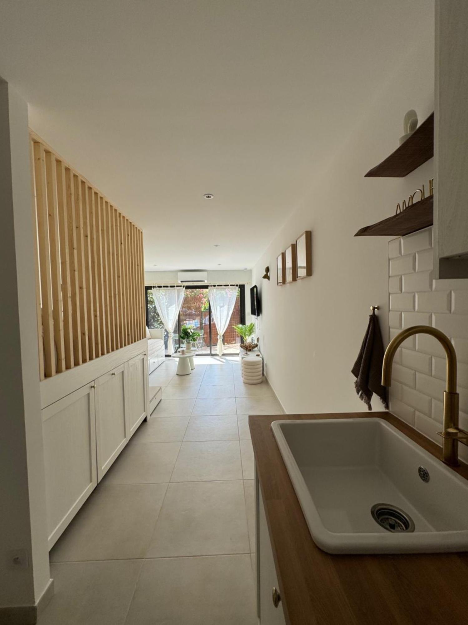 Chez Timmaflo Apartment Frejus Bagian luar foto